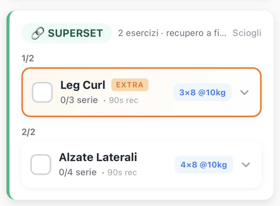 Superserie in Uptra: etichetta SUPERSET con due esercizi collegati e recupero condiviso